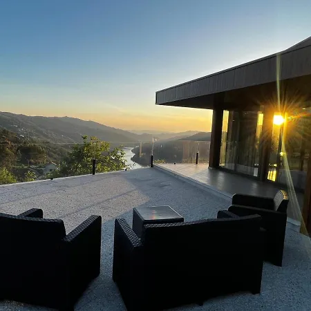 빌라 Encosta Do Geres Village *