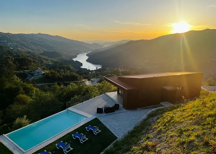 Villa Encosta Do Gerês Village *