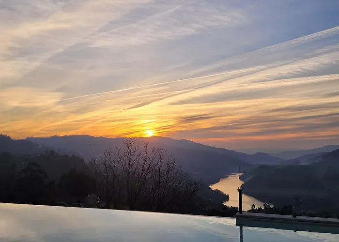 Encosta Do Gerês Village *